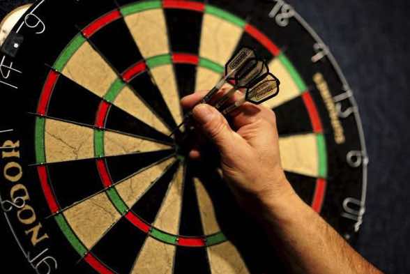 How to throw darts like a pro